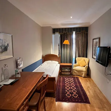 Goesser Braeu Hotel
